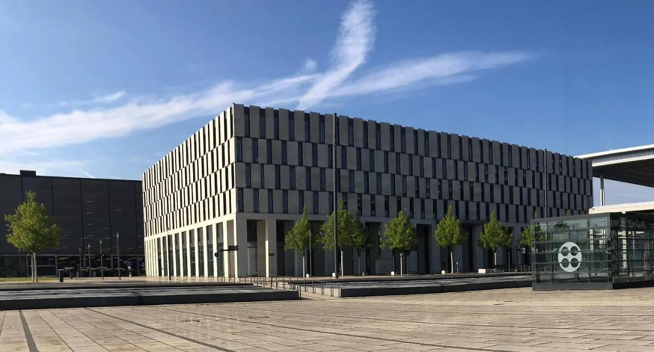 Steigenberger Airport Hotel Berlin シェーネフェルト 4*,  ドイツ