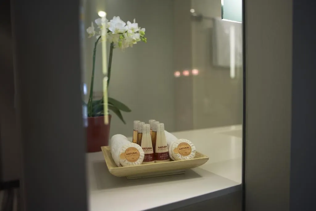 Steigenberger Airport Hotel Berlin シェーネフェルト 4*,